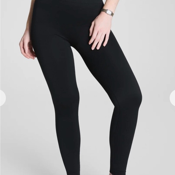 SPANX Ribbed Knit Women's Black Leggings (NWT) - Picture 2 of 7